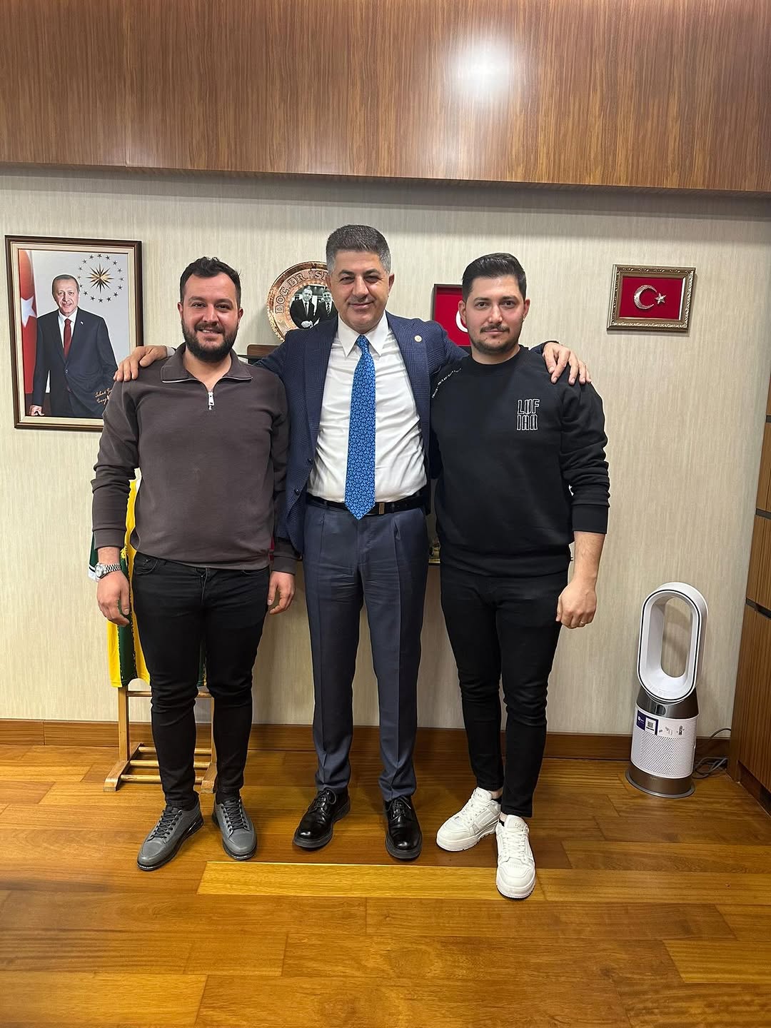 TBMM Başkanlık Divan Katip Üyesi Doç. Dr. İshak Şan'dan Teşekkür Mesajı