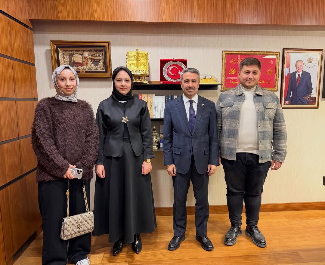 TBMM Genel Kurul Çalışmalarında Ziyaretçiye Teşekkür