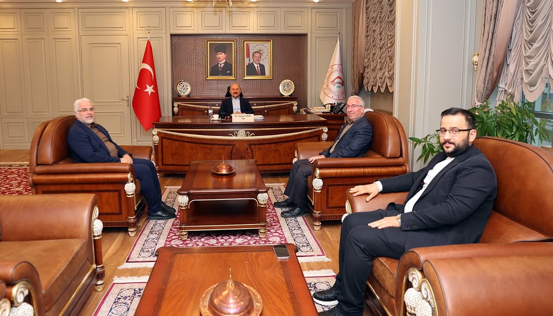 Adıyaman Valiliği, Vali Dr. Osman Varol'un Adıyaman İlim Yayma Cemiyeti Başkanı ve Üyelerini Kabul Etti