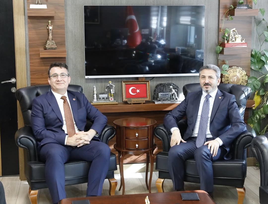 İzmir Yüksek Teknoloji Enstitüsü Rektörü ile Bakanlıkta Verimli Görüşme