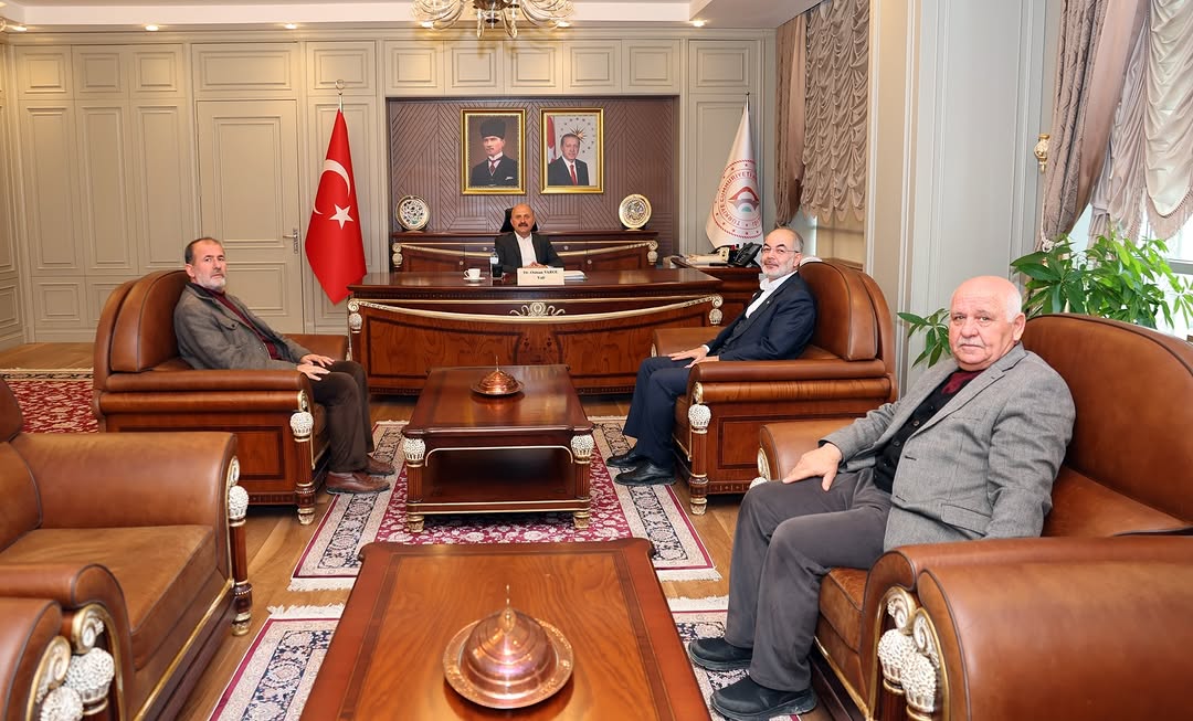 Adıyaman Valiliği, Valimiz Sayın Dr. Osman Varol'un Hüda Par İl Başkanı Mustafa Yetiş'i Kabul Ettiği Toplantıyı Duyurdu