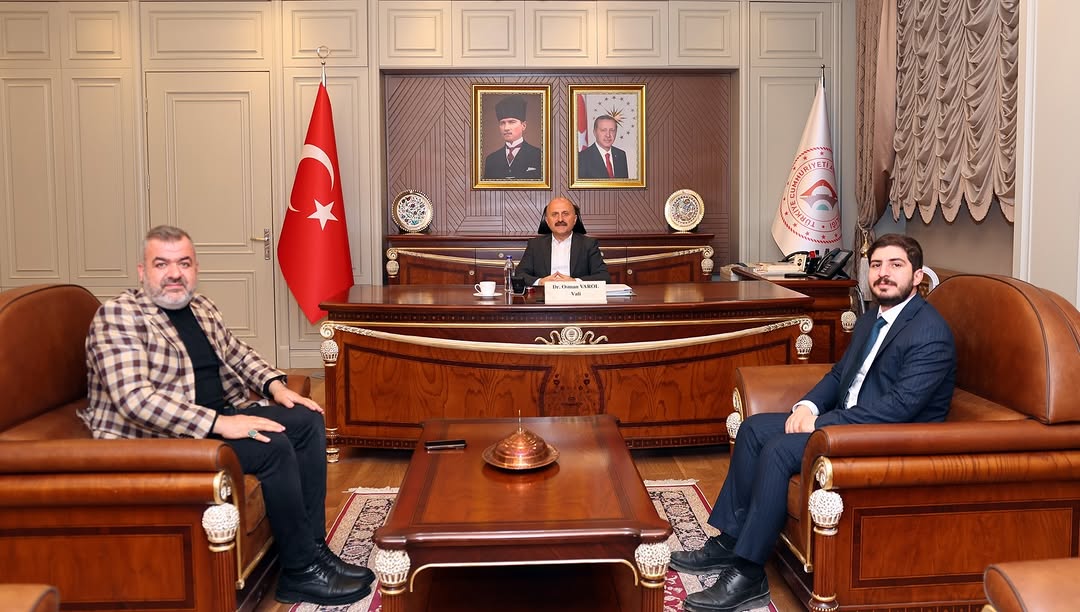 Adıyaman Valiliği, Şafak Moda Tekstil Sahibi İş İnsanı ve Avukatı Vali Dr. Osman Varol ile Görüştü