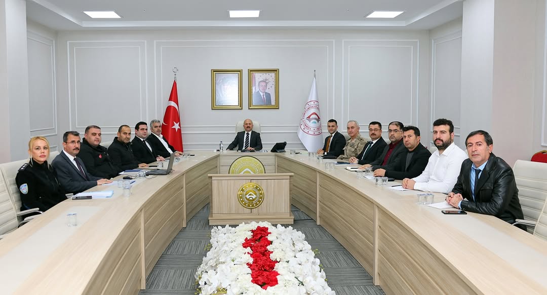 Adıyaman’da Asrın Felaketinin Ardından Yapı Yıkım ve Enkaz Kaldırma Çalışmaları Değerlendirildi