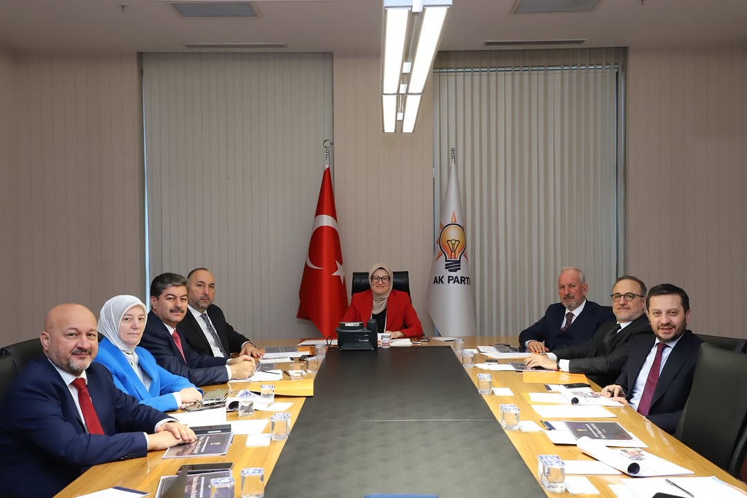 AK Parti Genel Merkezi'nde Yapılan Birim Toplantısı Hakkında Değerlendirme