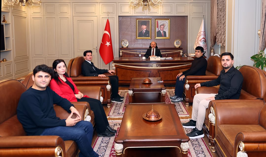 Valimiz Sayın Dr. Osman Varol, Adıyaman Üniversitesi Stratejik Düşünce Topluluğu Başkanı Mevlüt Can Özdemir ile Buluştu