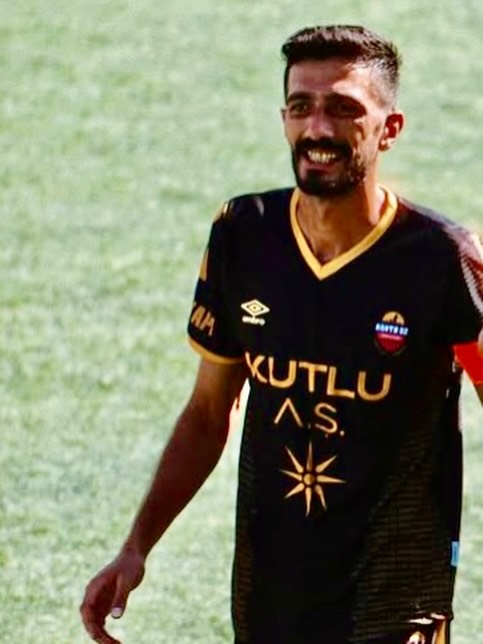 Kahta02 Spor Kulübü'nden Erkan Nazlı'nın Doğum Günü Kutlaması