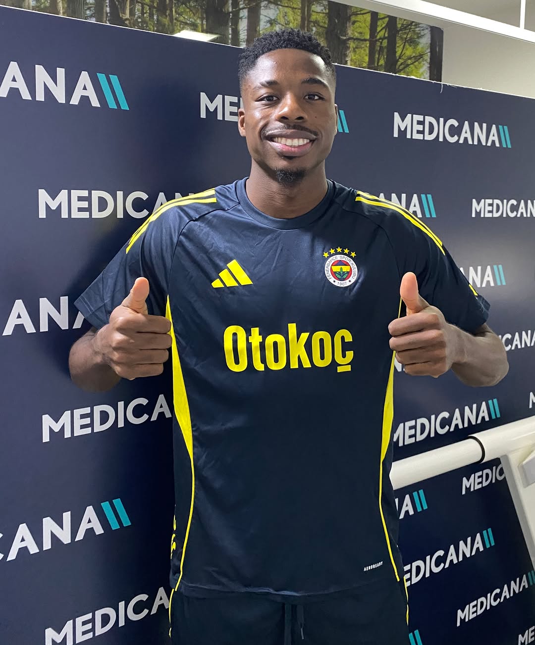Fenerbahçe'nin Yeni Transferi Anthony Musaba, Sağlık Kontrolünden Geçti