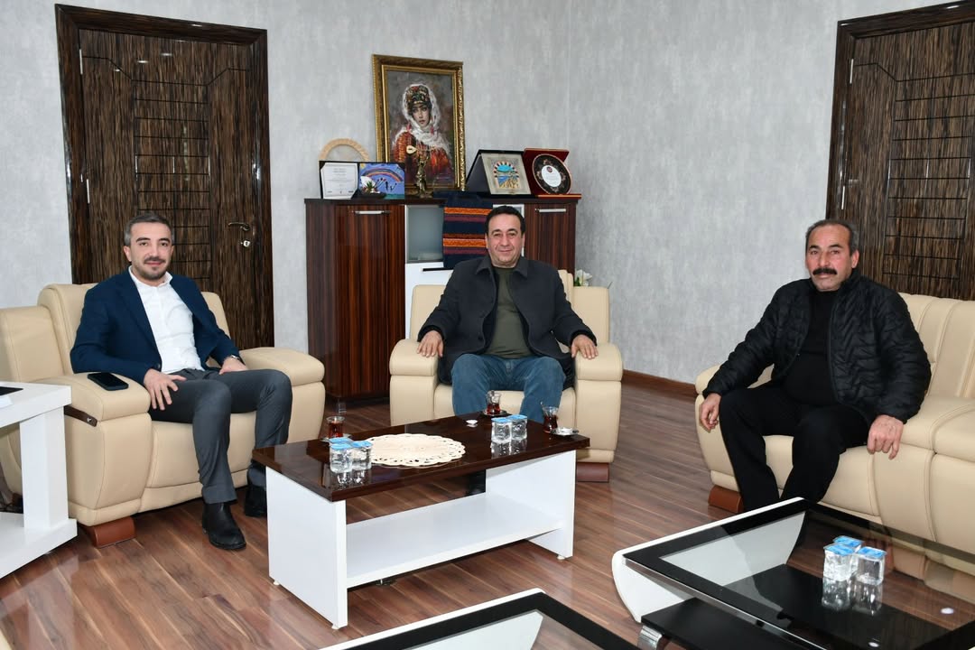 Besni Merinos Küçük Sanayi Sitesi Başkanı Hacı Arslan, ATSO Yönetim Kurulu Başkanı Mehmet Torunoğlu'nu Ziyaret Etti