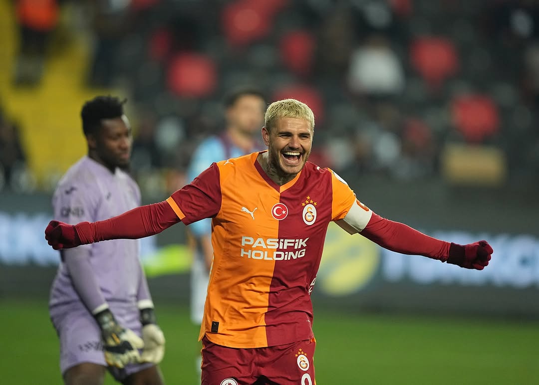 Galatasaray'dan Rakip Ceza Sahasında Çalan Şarkı Hakkında Paylaşım