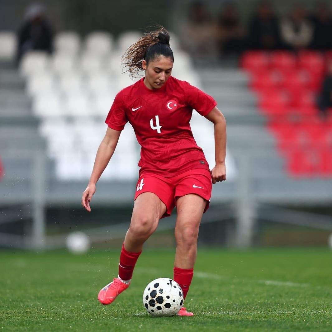 Kadın A Millî Takım Oyuncusu Selin Cemal Başdüdükçü, West Ham United'a Transfer Oldu