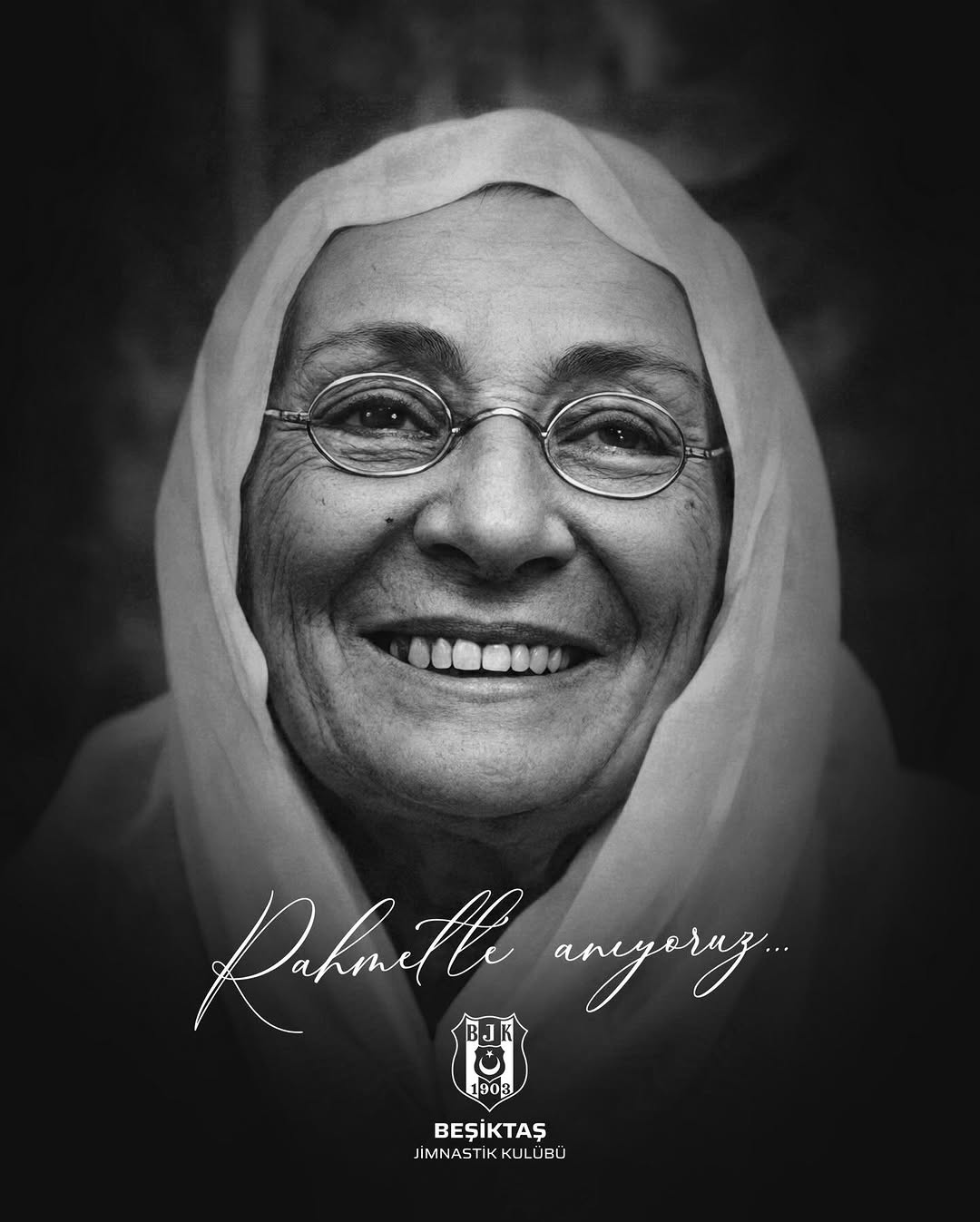 Beşiktaş JK, Mustafa Kemal Atatürk'ün Annesi Zübeyde Hanım'ı Anıyor