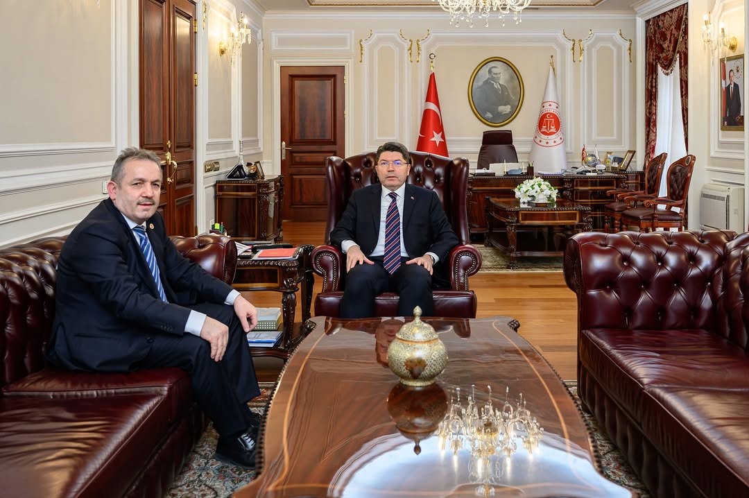 Adalet Bakanı @Yılmaz Tunc, Adli Tıp Kurumu Başkanı Dr. Hızır Aslıyüksek'le Buluştu
