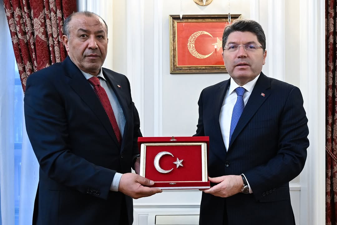 Adalet Bakanı Yılmaz Tunc, Kişisel Verileri Koruma Kurumu Başkanı Faruk Bilir'le Görüştü