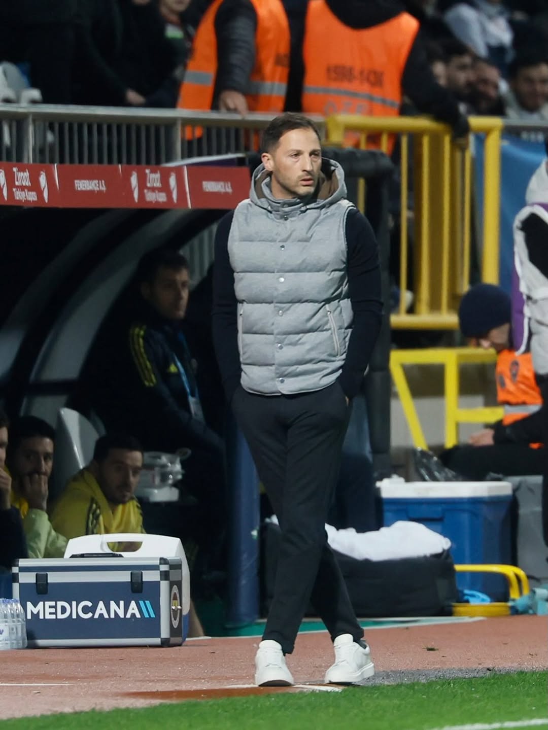 Fenerbahçe Teknik Direktörü Domenico Tedesco, Beyoğlu Yeni Çarşı FK Galibiyetini Değerlendirdi