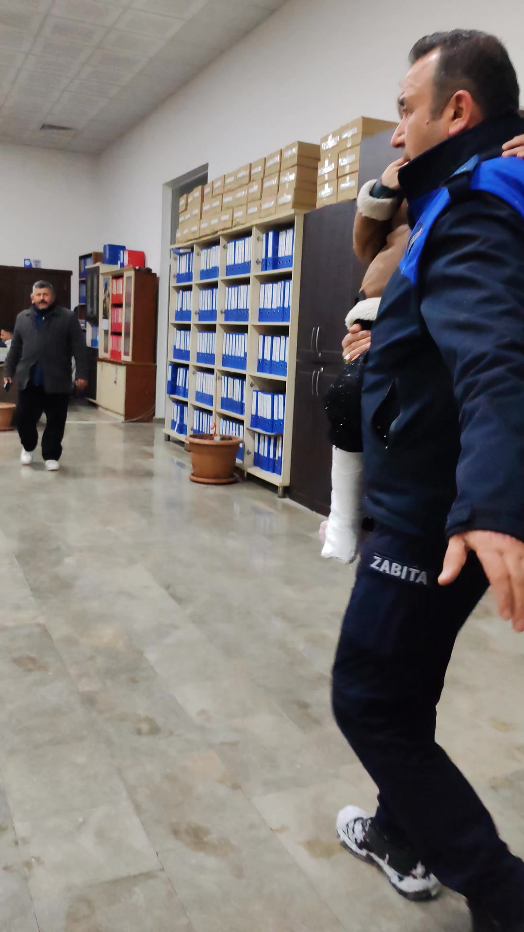 Besni Belediyesi Ekipleri Kar Yağışı Nedeniyle Çalışmalarına Devam Ediyor