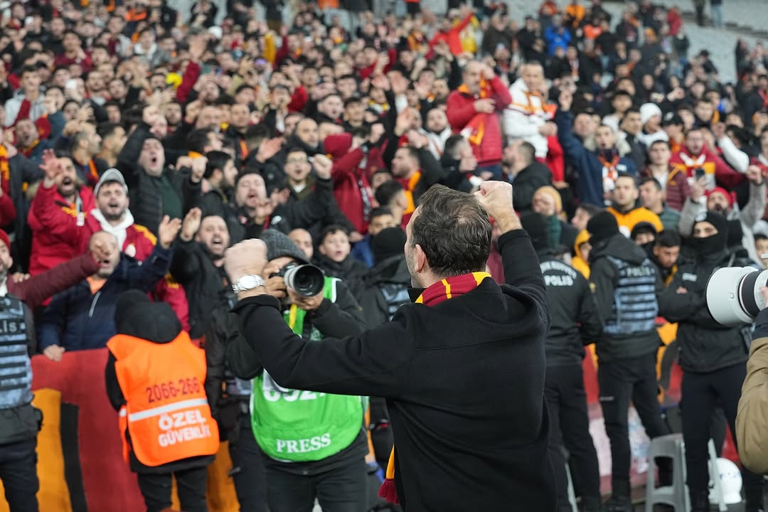 Galatasaray Teknik Direktörü Okan Buruk, Süper Lig Tarihinde 50 Deplasman Galibiyetine En Hızlı Ulaşan Teknik Direktör Oldu