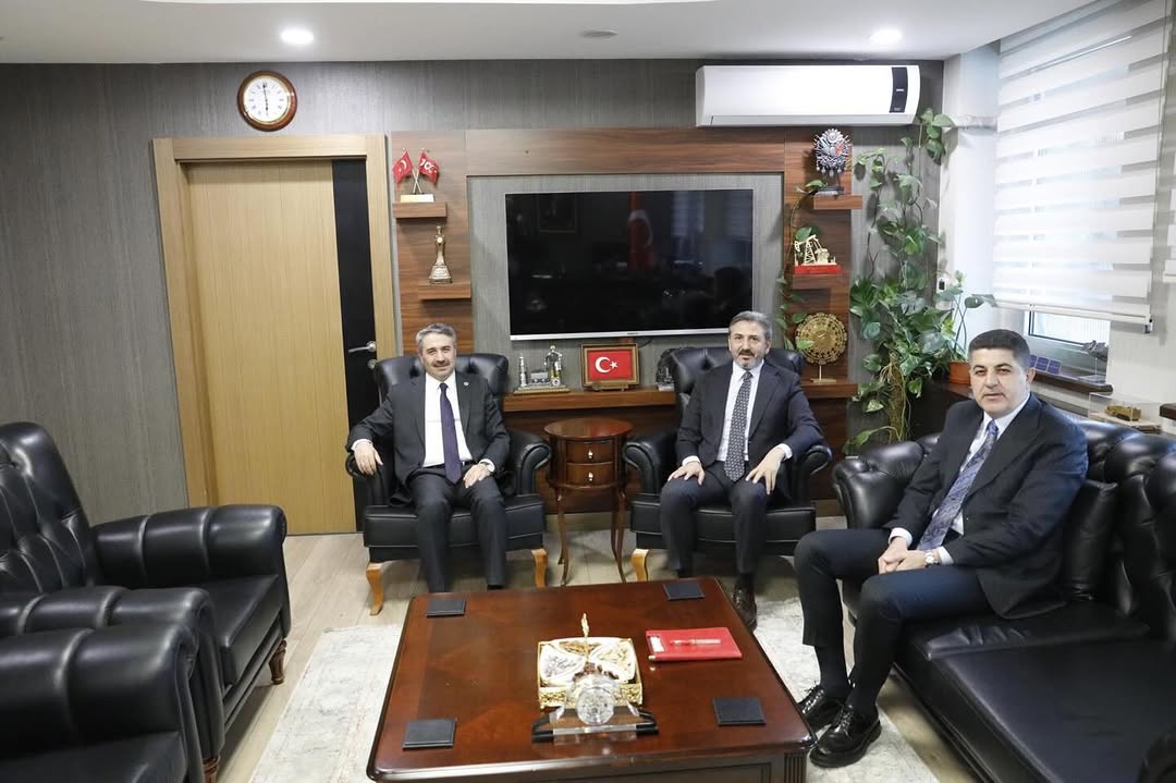 Adıyaman Milletvekili Mustafa Alkayış, Çalışma ve Sosyal Güvenlik Bakan Yardımcısı Ahmet Aydın'ı Ziyaret Etti