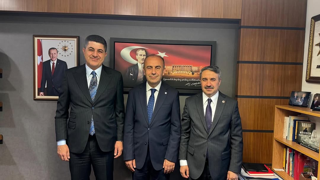 TBMM Başkanlık Divan Katip Üyesi Doç. Dr. İshak Şan'dan Prof. Dr. Mehmet Keleş'e Teşekkür