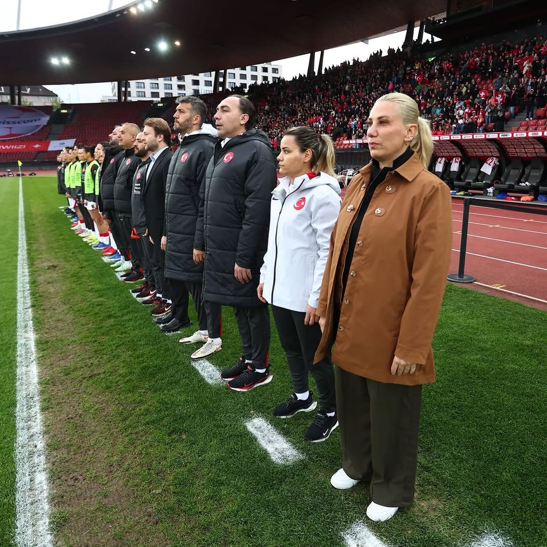 Kadın A Milli Takımımız İsviçre'ye 3-1 Mağlup Oldu: Teknik Direktör Necla Güngör Kıragası Değerlendirmelerde Bulundu