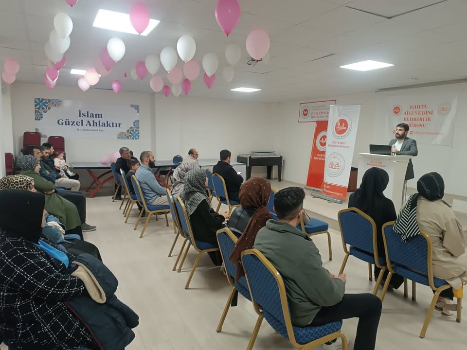 Kahta Müftülüğü'nden Evlilik Semineri Düzenlendi