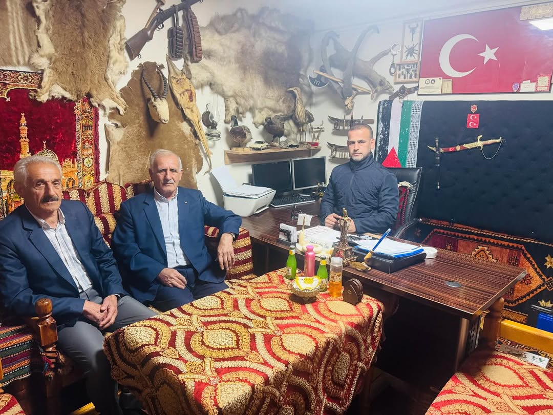 Şehit ve Gazi Aileleri Yardımlaşma ve Dayanışma Vakfı Başkanı Akrabam Sayın Ali Yavaş'a Kimler Ziyarette Bulundu?