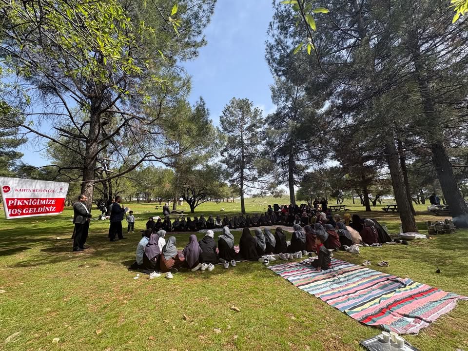 Kahta Mahmut Ensari Parkı'nda Hafızlık Kur'an Kursu Öğrencileriyle Gerçekleşen Etkinlikte Kimler Bulunuyordu?