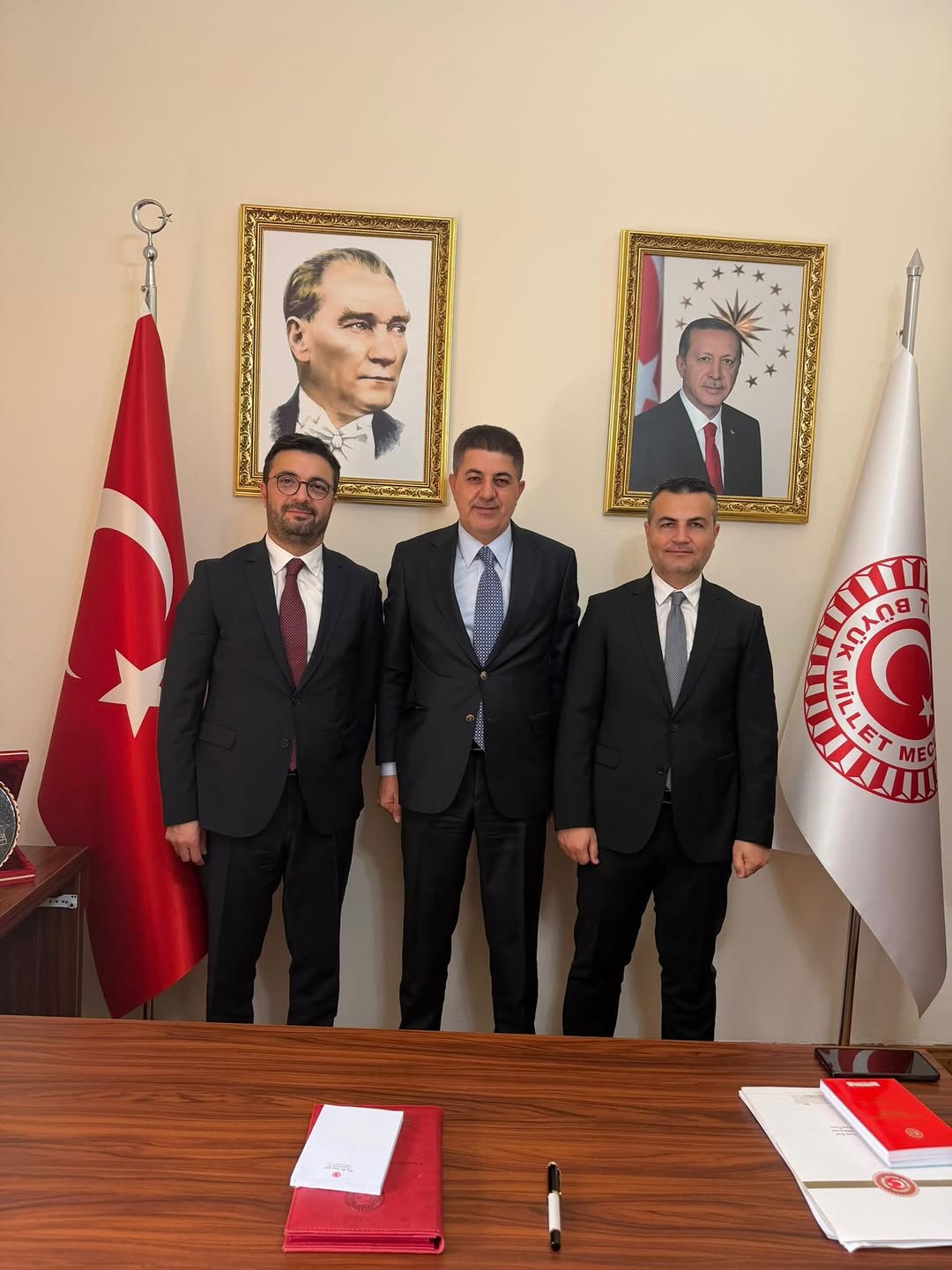 TBMM Cumhurbaşkanlığı Sağlık Politikaları Kurulu Başkanvekili ve Cumhurbaşkanı Başdanışmanı, Ak Parti Milletvekili Doç. Dr. İshak Şan'ı ziyaret etti