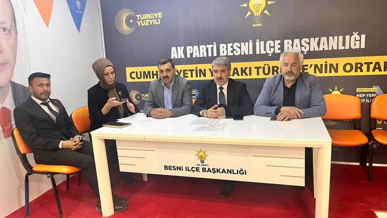 Besni Belediyesi ve Ak Parti İlçe Başkanlığından Ortak Buluşma