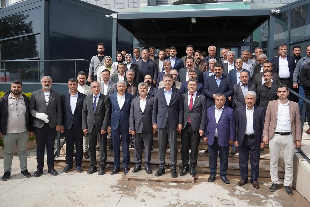 TBMM Başkanlık Divan Katip Üyesi Doç. Dr. İshak Şan, Kahta Öğretmenevi Ziyaretini Paylaştı