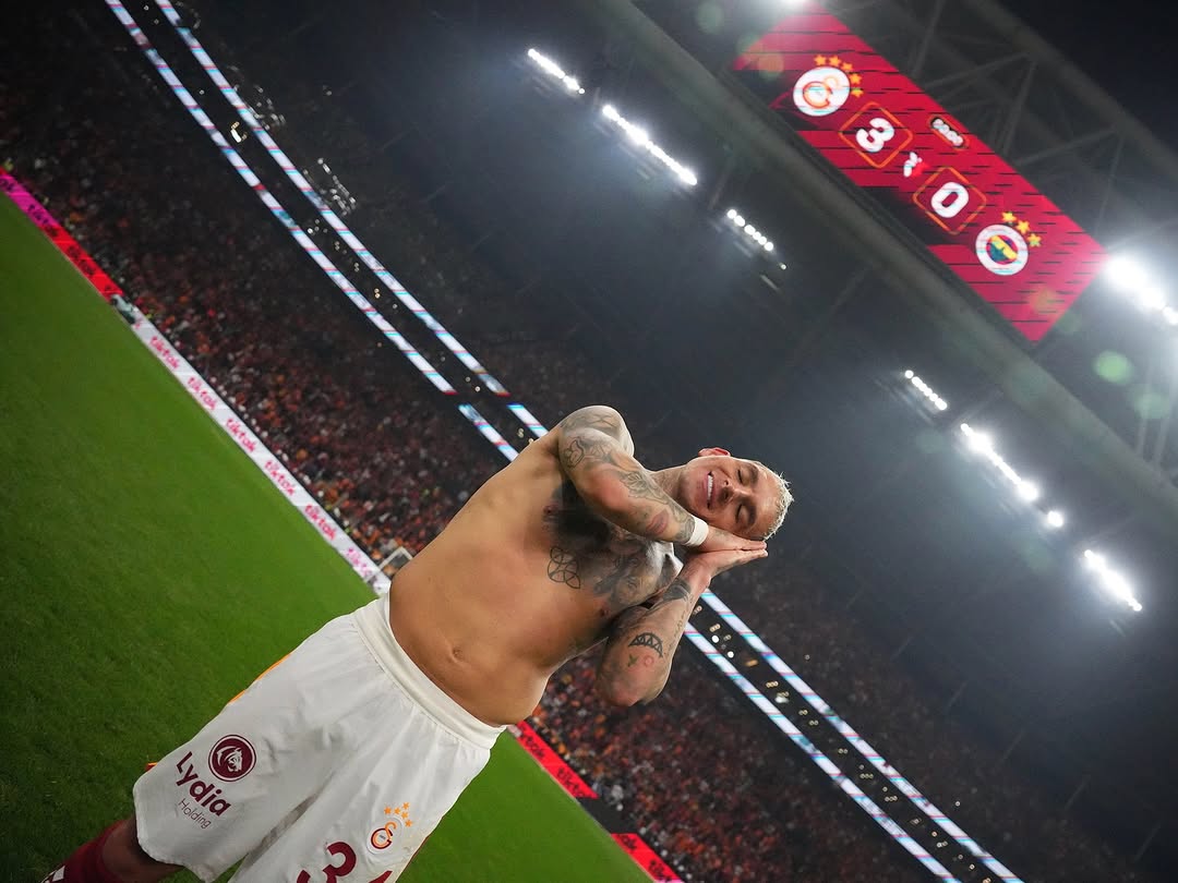 Galatasaray Ailesine İyi Geceler Mesajı