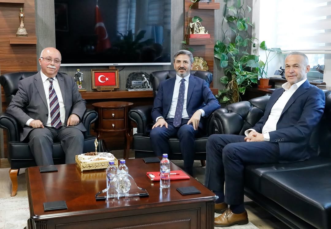 Bakanlıkta Buluşma: Mevlüt Akgün ve Mehmet Ali Bulut İle Görüşme