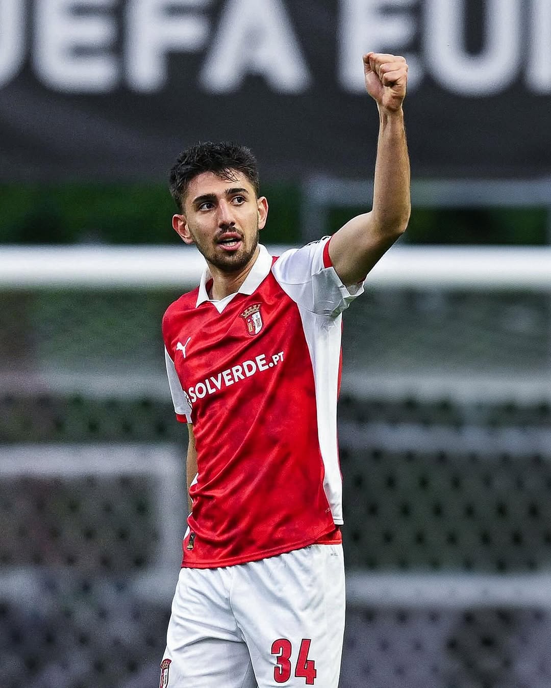 Demir Ege Tıknaz, UEFA Avrupa Ligi Yarı Finalinde Braga'ya Galibiyeti Getiren İlk Golü Attı