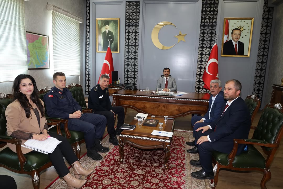 Kahta Kaymakamlığı'ndan Kurban Hizmetleri Komisyonu Değerlendirme Toplantısı