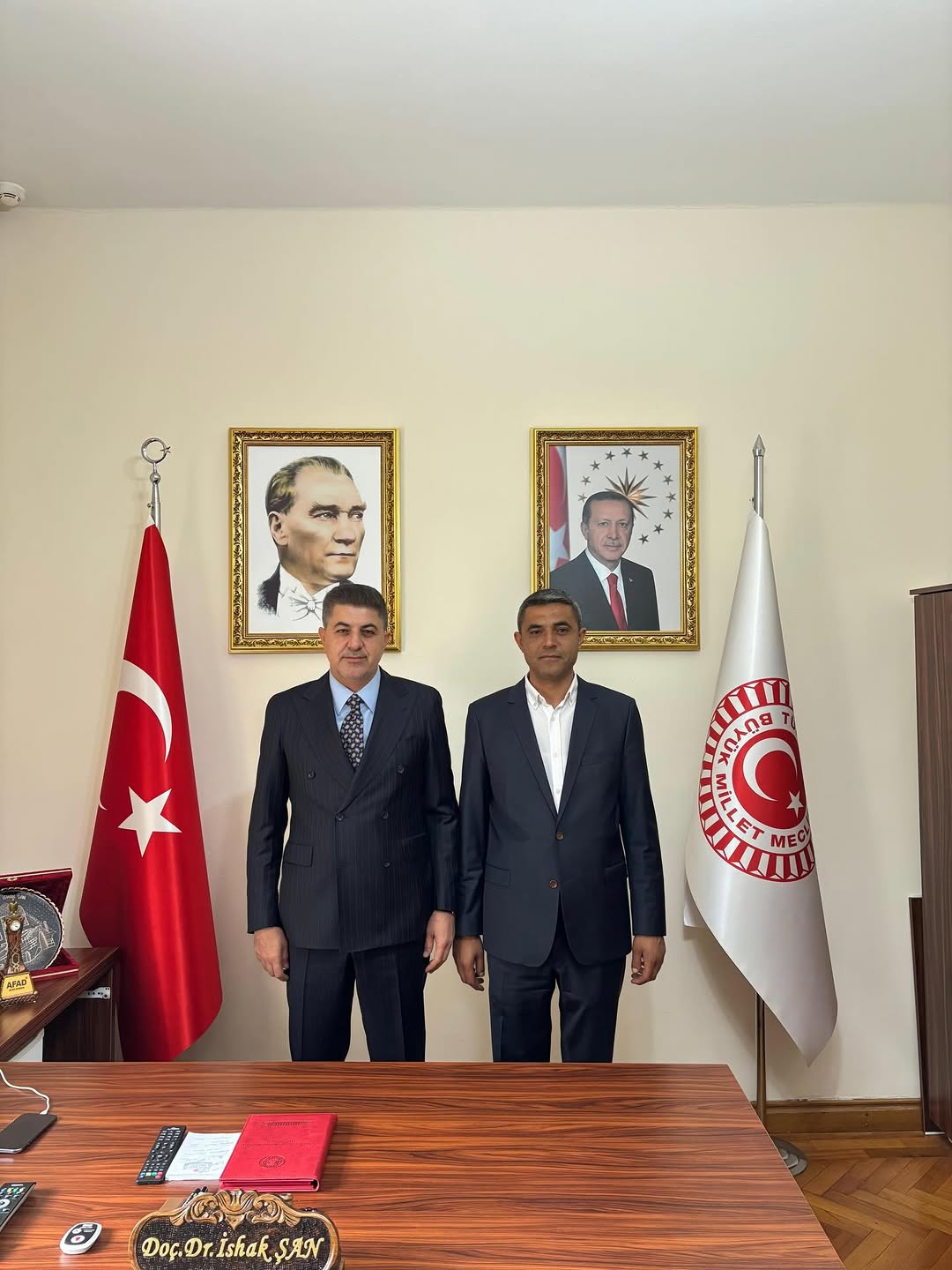 TBMM Başkanlık Divan Katip Üyesi Doç. Dr. İshak Şan'dan Teşekkür