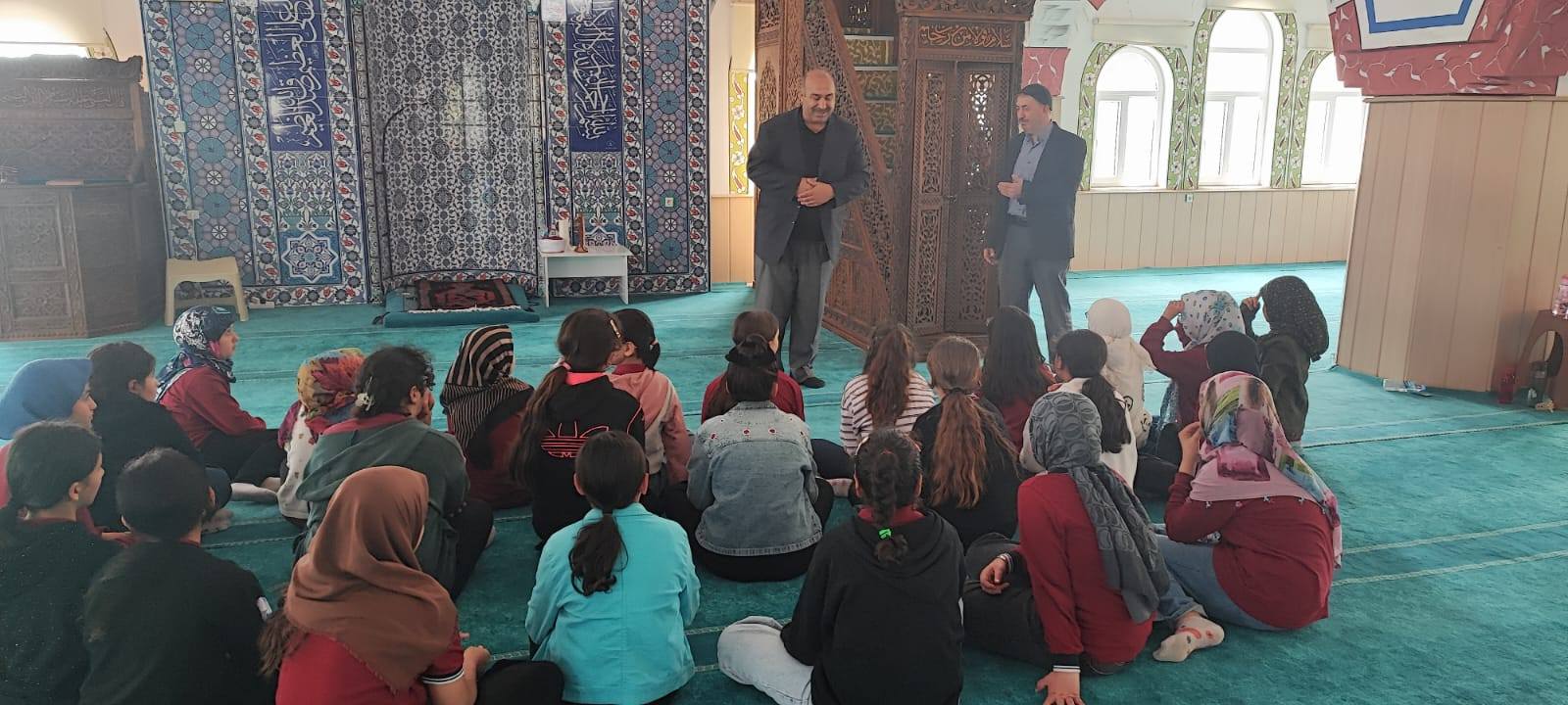 Kahta Müftülüğü'nün Çağrısı: Çağrı Camisi'nde Cami Çocuk Buluşması Gerçekleştirildi