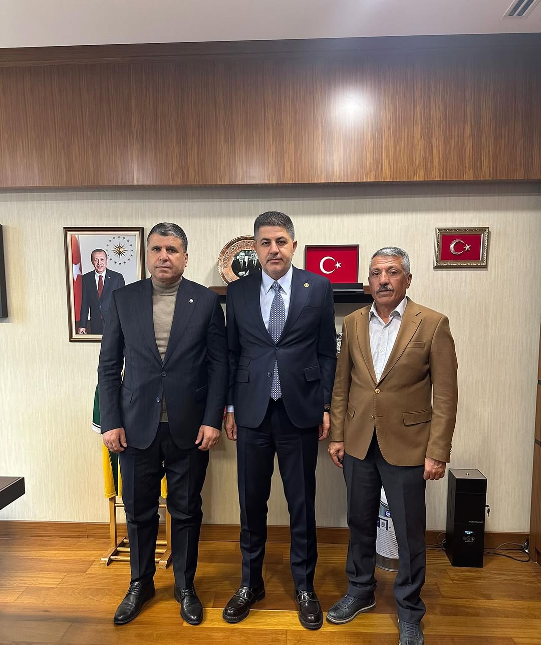 TBMM Başkanlık Divan Katip Üyesi Doç. Dr. İshak Şan'dan Petrol-İş Sendikası Adıyaman İl Başkanı Mehmet Karaman'a Teşekkür