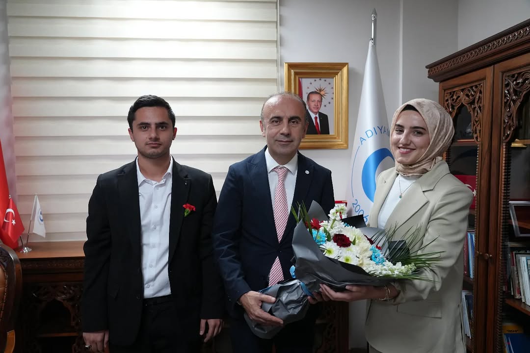 Adıyaman Üniversitesi Eğitim Fakültesi Öğrencileri Rektörü Ziyaret Etti