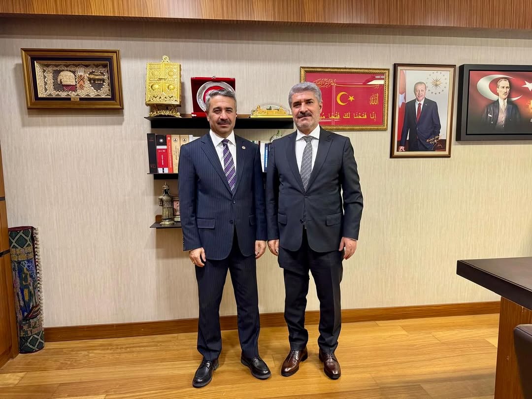 Besni Belediye Başkanı Reşit Alkan TBMM'yi Ziyaret Etti