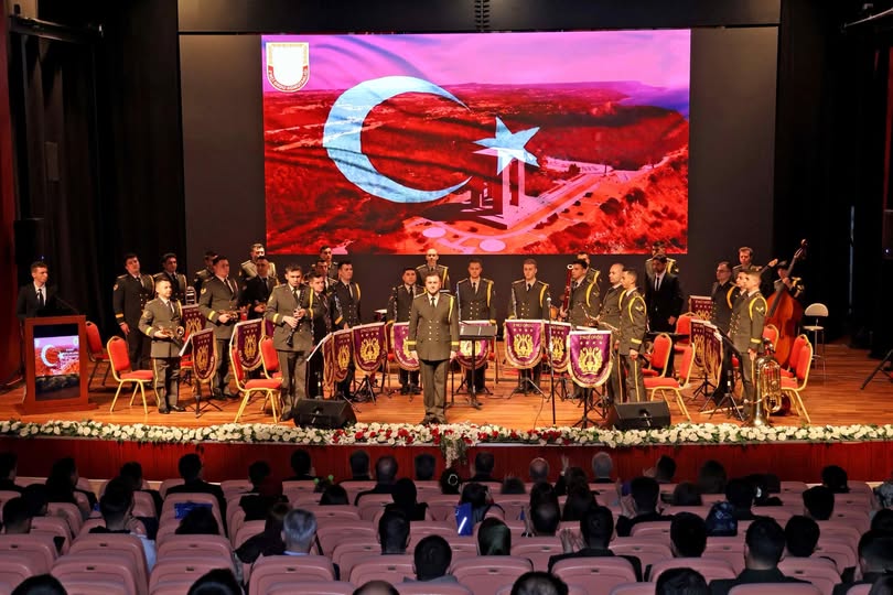 2. Ordu Bölge Bando Komutanlığı Bando Ekibi Tarafından Düzenlenecek Halk Konserine Tüm Vatandaşlarımız Davetlidir.