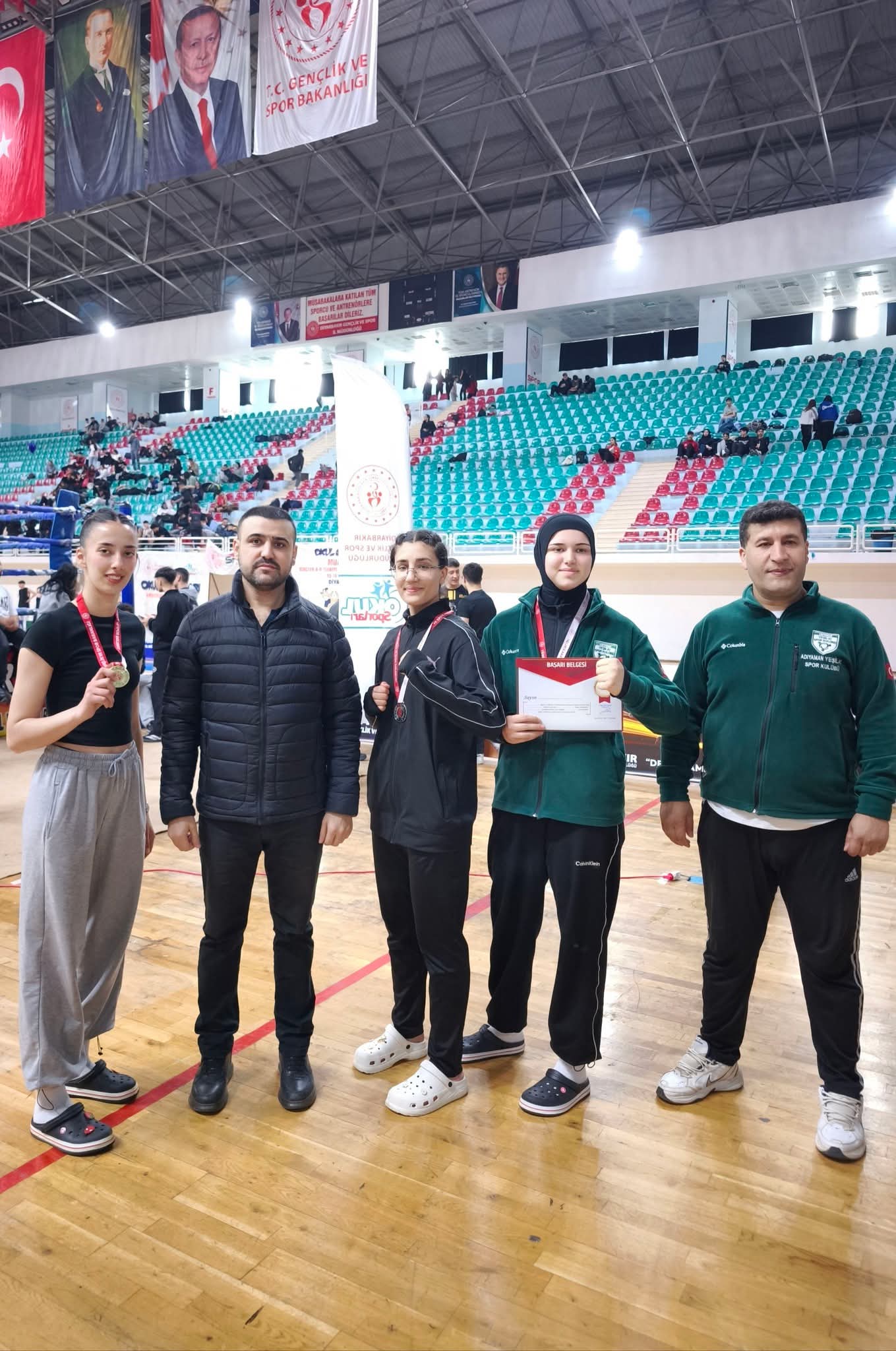 Muaythai Türkiye Şampiyonasında Adıyaman'ı temsilen 3 milli sporcumuz; 1 altın, 1 gümüş ve 1 bronz madalya kazandı.
