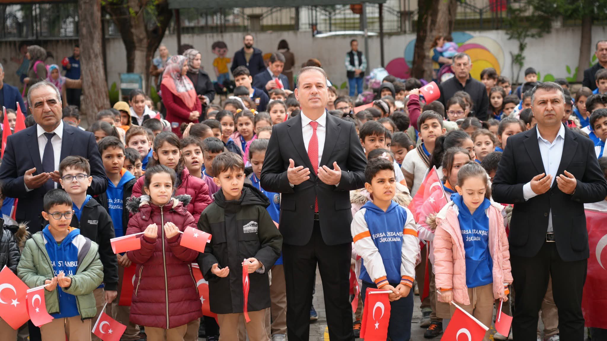23 Nisan haftasına “Al Bayrak” ruhuyla başladık.