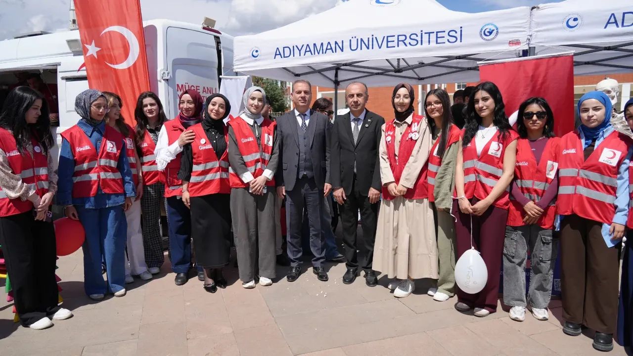 Adıyaman Üniversitesi tarafından düzenlenen "ADYÜ ÇocukFest'26" festivalinde çocuklarımızla bir aradaydık.