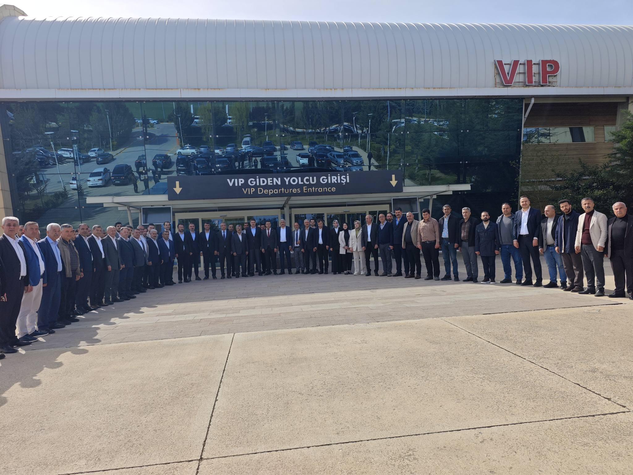 TBMM Başkanlık Divan Katip Üyesi Doç. Dr. İshak Şan'a Adıyaman Ziyaretinde Büyük Karşılama