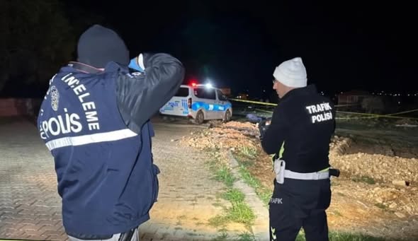 Feci Kazada Motosiklet Araziye Devrildi: 1 Ölü