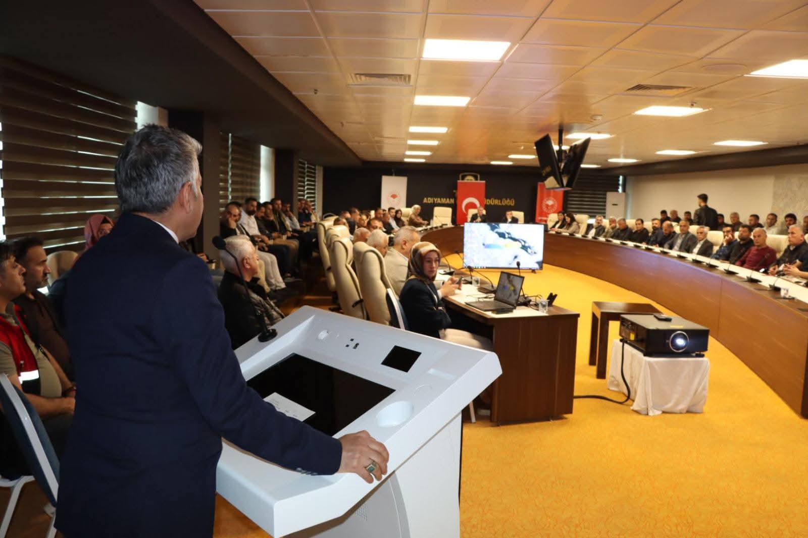 Adıyaman Tarım ve Orman İl Müdürlüğü Tarafından Reçete Yazma Yetkisine Sahip Kişilere Yönelik Bilgilendirme Toplantısı Gerçekleştirildi - 3