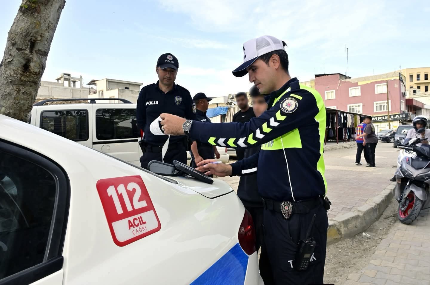 Adıyaman'da Asayiş Uygulaması: 604 Şahıs, 133 Araç ve 145 Motosiklet Kontrol Edildi - 2