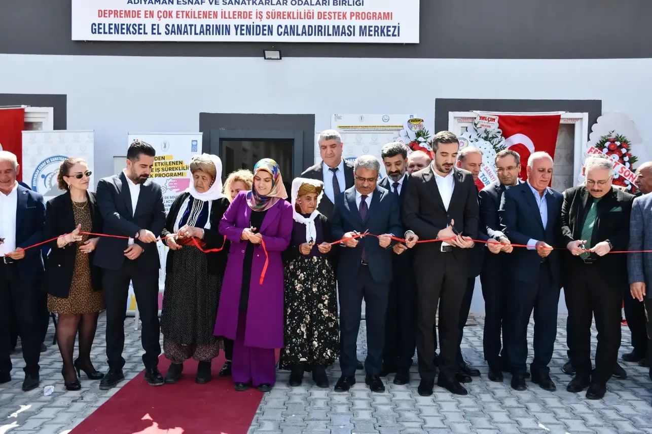 Adıyaman'da “Geleneksel El Sanatlarının Yeniden Canlandırılması Merkezi”nin açılışı yapıldı