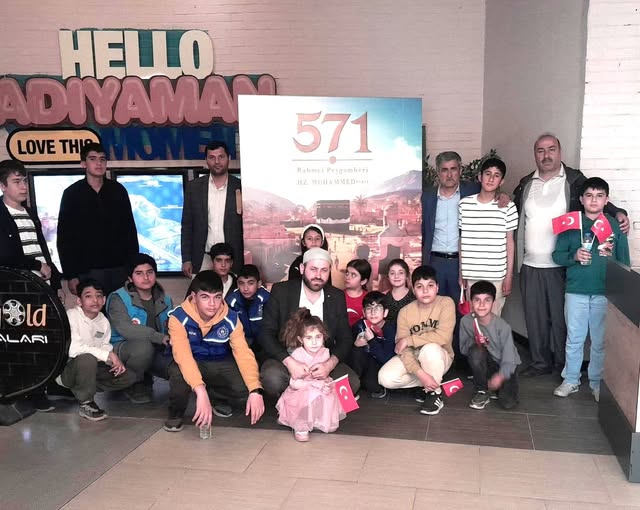 Kahtalı Gençler Peygamberimizin Hayatını Sinemada İzledi