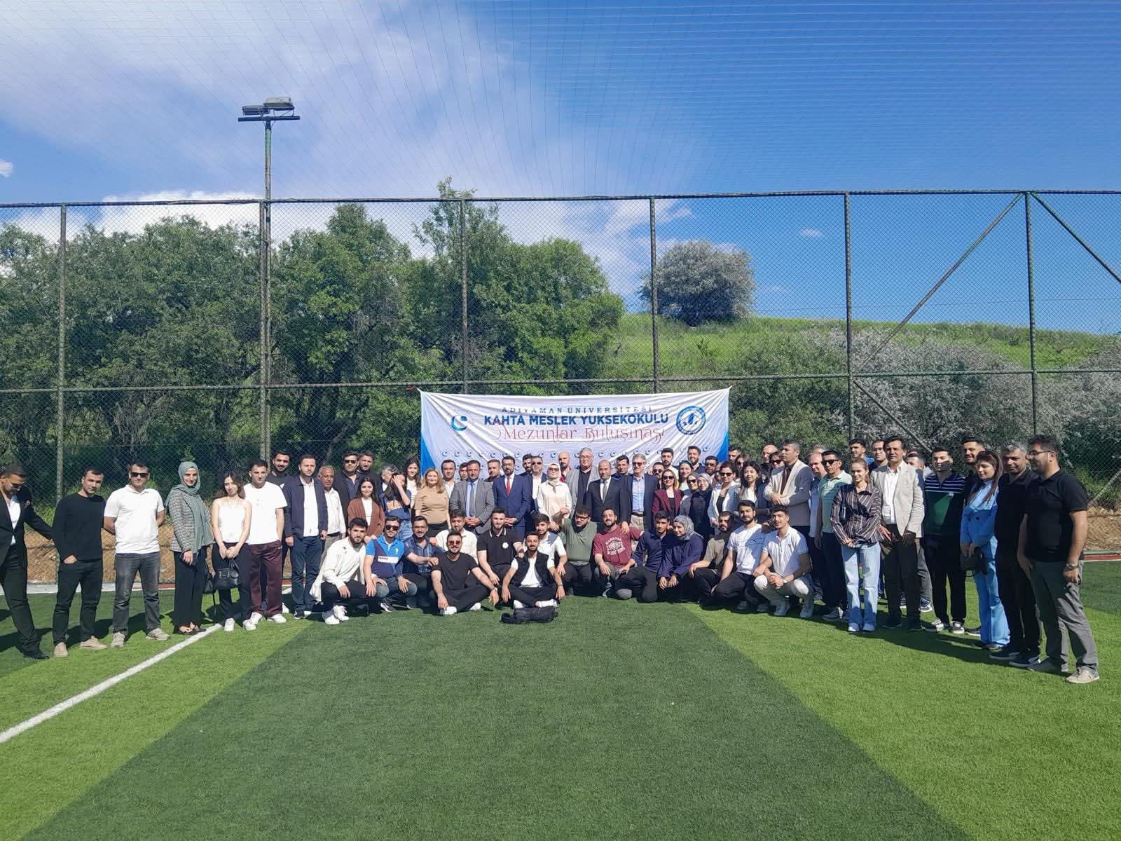 Adıyaman Üniversitesi Kahta Meslek Yüksekokulu Mezunlar Buluşması Yoğun Katılımla Gerçekleşti