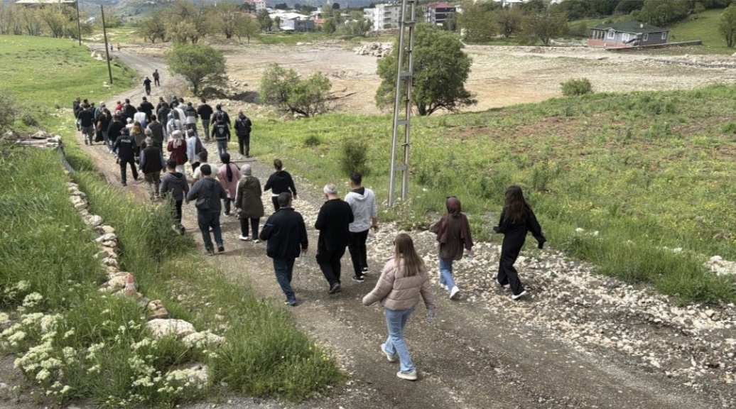 Adıyaman Milli Eğitim Müdürlüğü Tarafından ''Yeşillikler Beldesi'' olarak bilinen Tut ilçesinde gezi düzenledi
